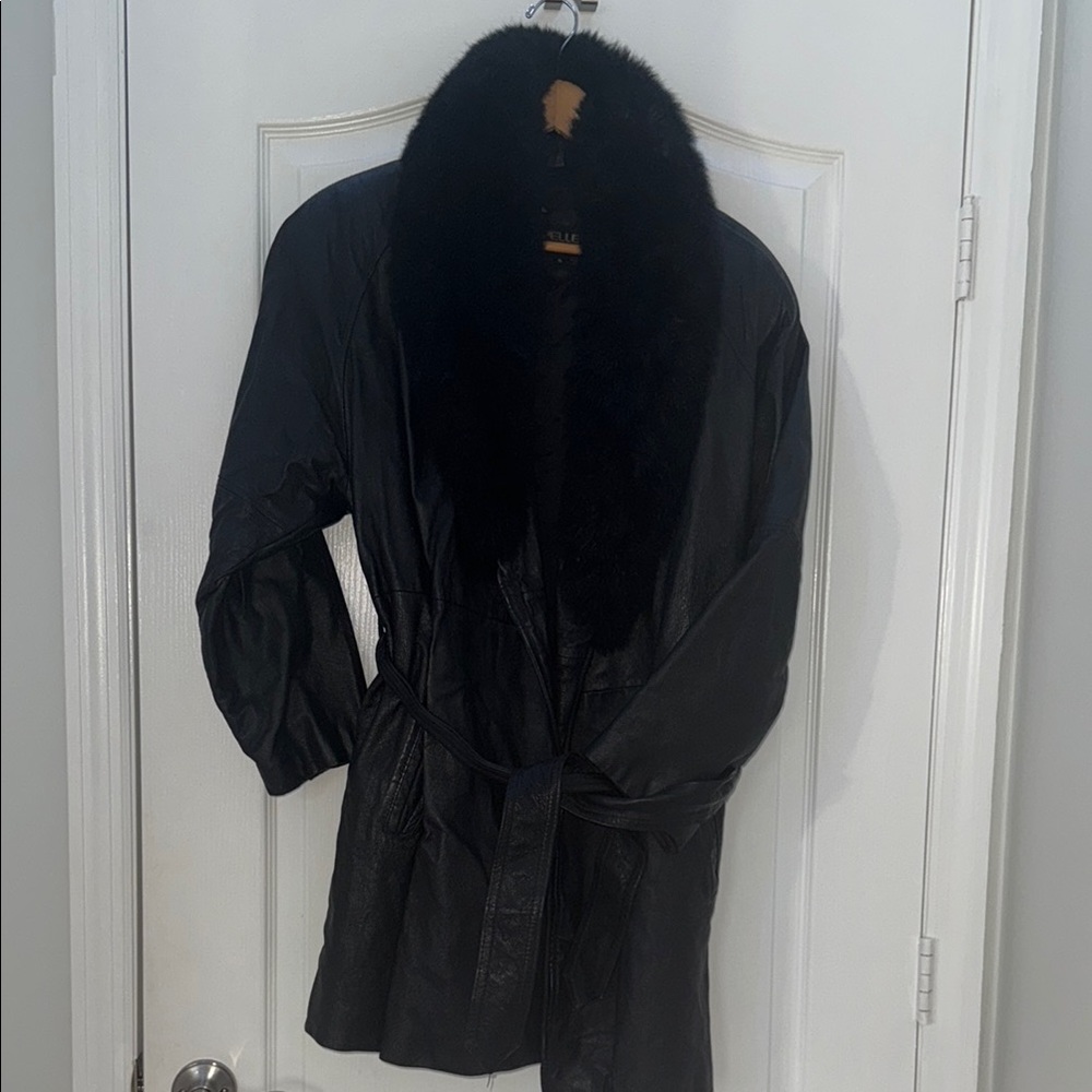 Pelle Pelle Vintage Genuine Leather Black Coat with Fur Collar